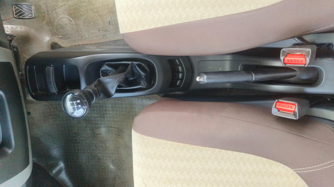 2012 Maruti Wagon R 1.0 VXI, Petrol, Manual, 23,660 km, Gear Lever