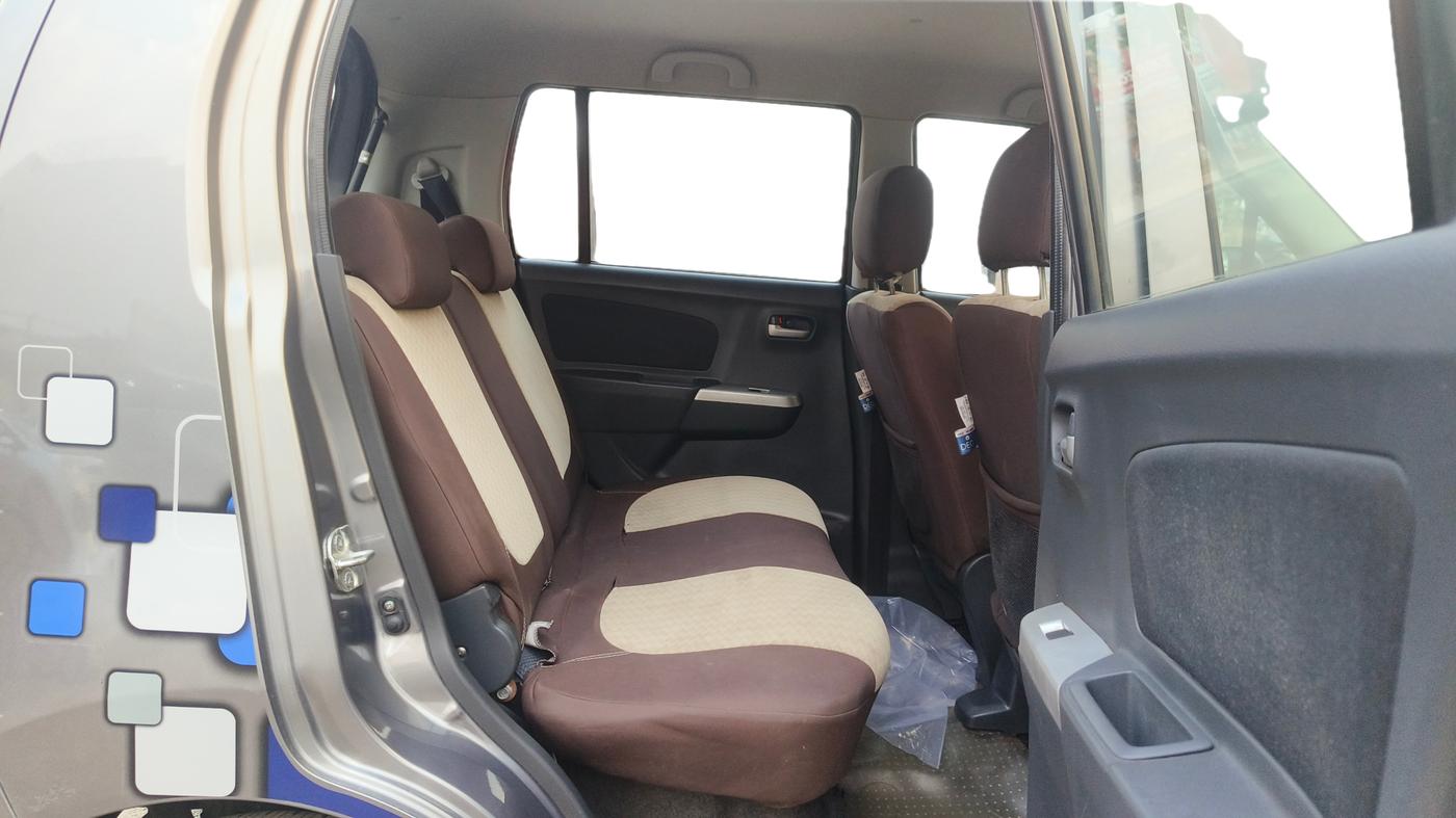 2012 Maruti Wagon R 1.0 VXI, Petrol, Manual, 23,660 km, Right Side Rear Door Cabin
