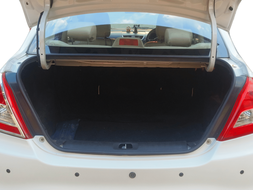 2015 Maruti Swift Dzire VXI, Petrol, Manual, 92,498 km, Boot Inside