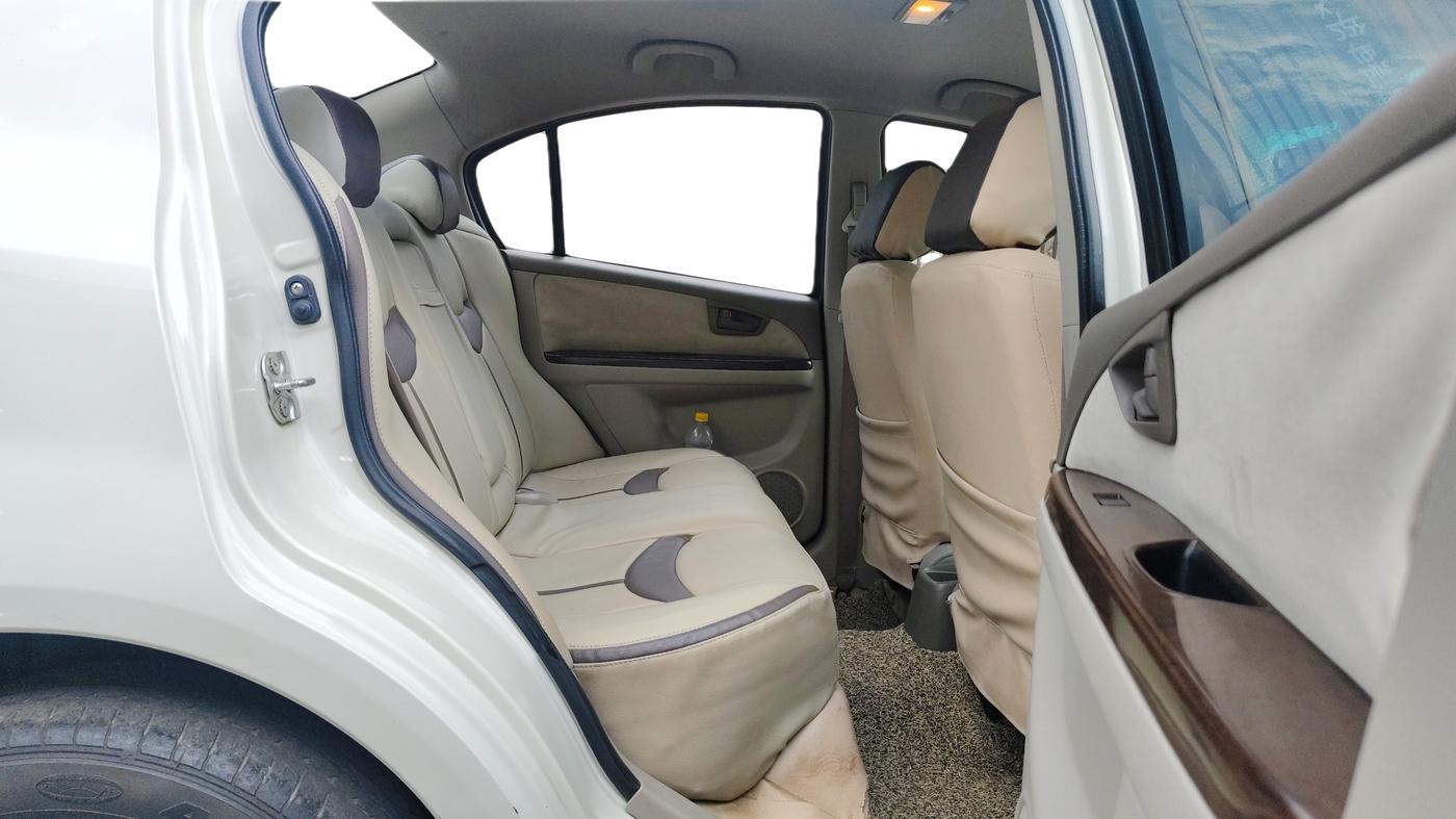 2013 Maruti SX4 VDI, Diesel, Manual, 1,13,124 km, Right Side Rear Door Cabin