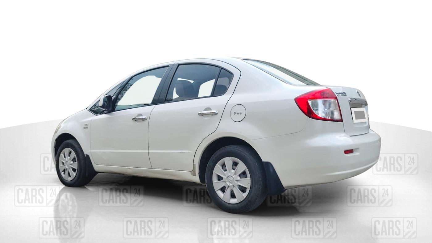 2013 Maruti SX4 VDI, Diesel, Manual, 1,13,124 km, Left Back Diagonal