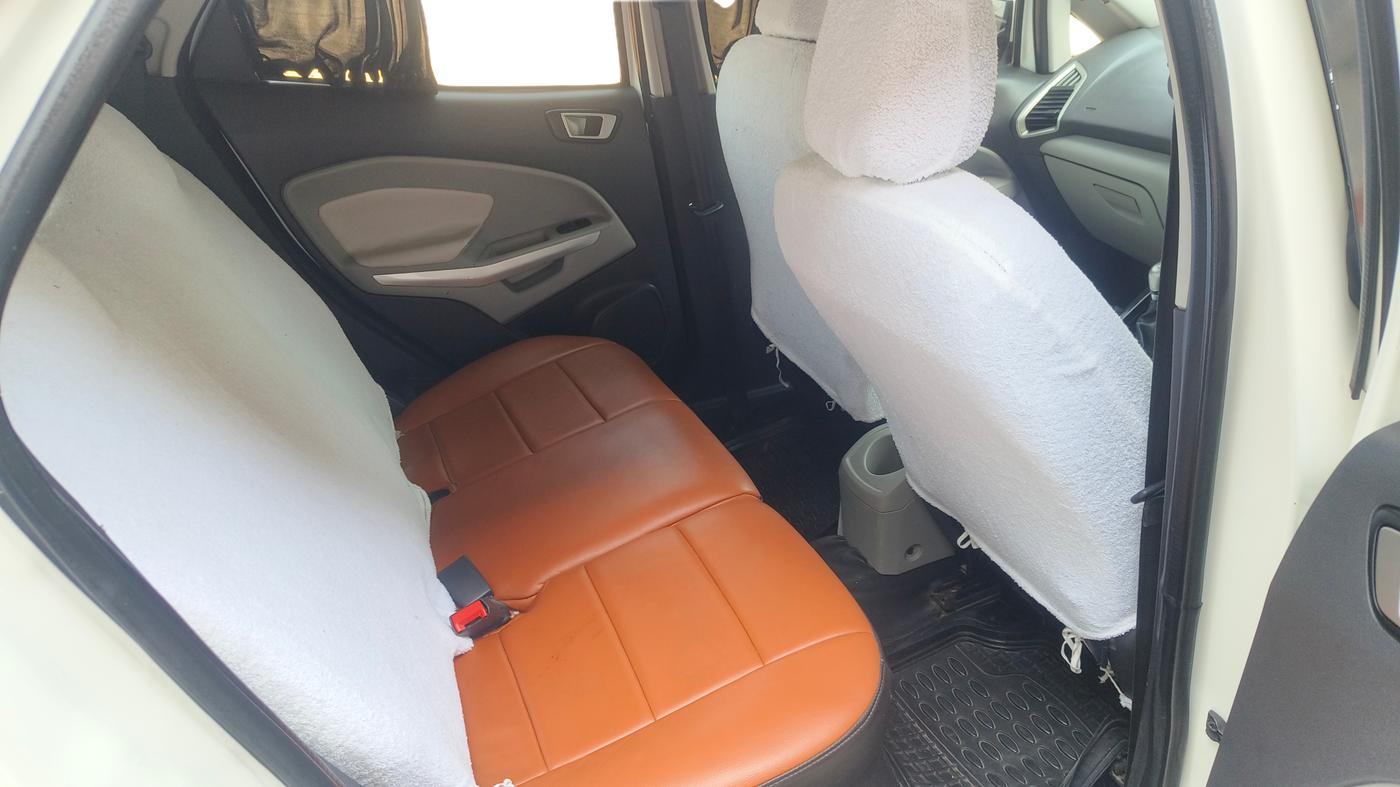 2017 Ford Ecosport TITANIUM 1.5L DIESEL, Diesel, Manual, 75,345 km, Right Side Rear Door Cabin