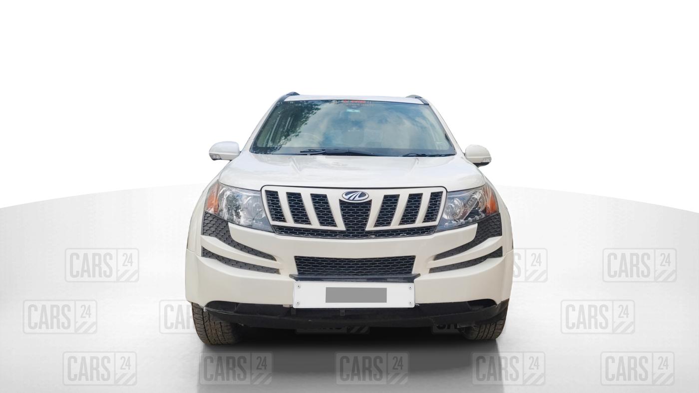 2012 Mahindra XUV500 W8, Diesel, Manual, 3,20,935 km, Front