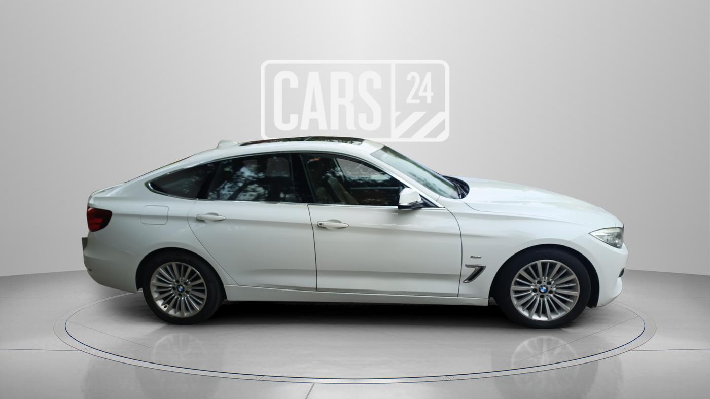 2016 BMW 3 Series  GT 320d Luxury Line, Diesel, Automatic, 68,271 km, Right Side View