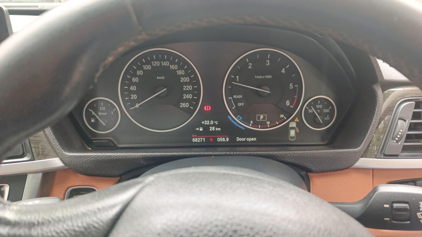 2016 BMW 3 Series  GT 320d Luxury Line, Diesel, Automatic, 68,271 km, Odometer Image