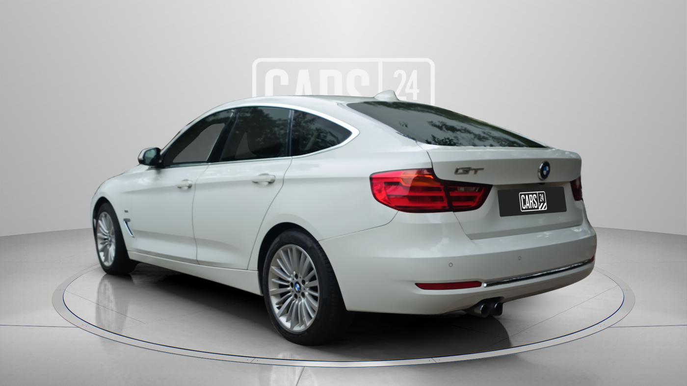 2016 BMW 3 Series  GT 320d Luxury Line, Diesel, Automatic, 68,271 km, Left Back Diagonal