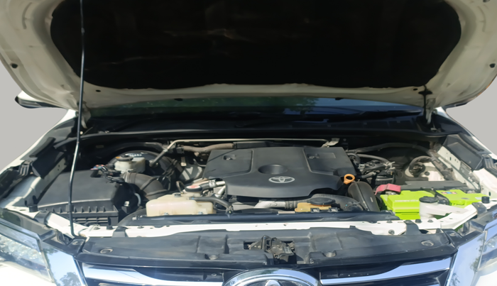2018 Toyota Fortuner 2.8 4X4 AT, Diesel, Automatic, 1,72,524 km, Right Side Rear Door Cabin