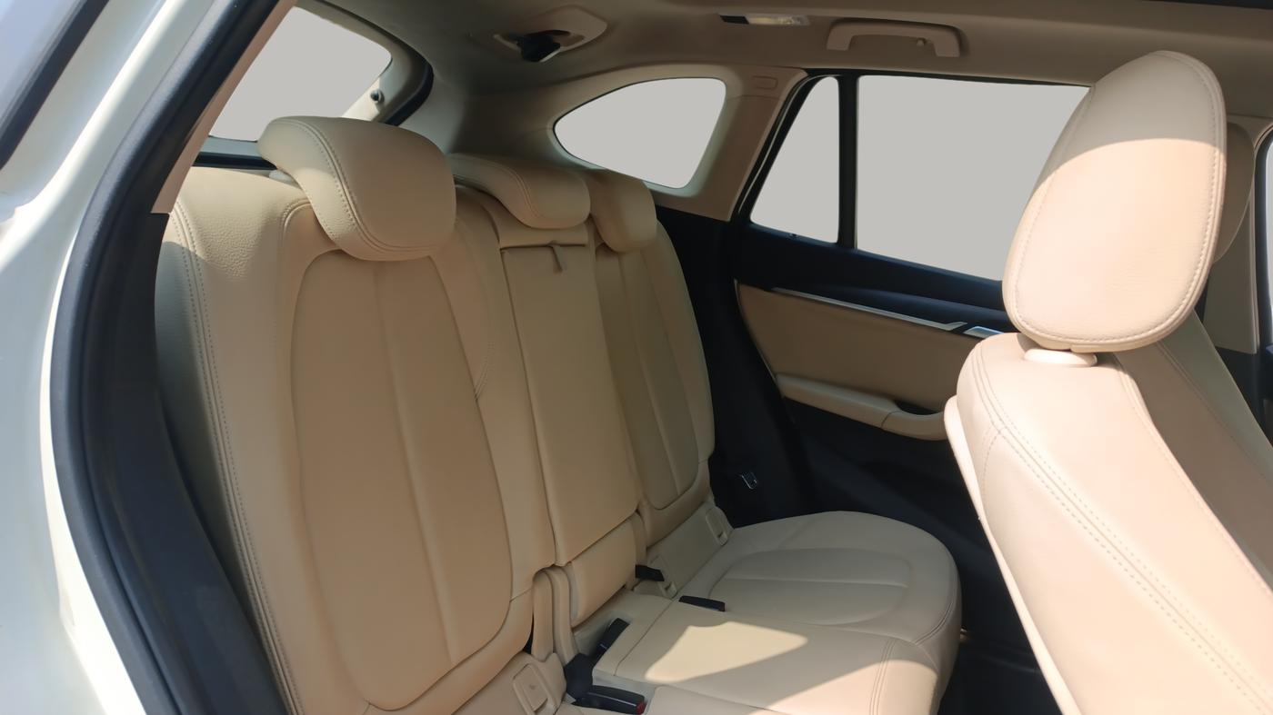 2016 BMW X1 sDrive 20d Expedition, Diesel, Automatic, 82,845 km, Right Side Rear Door Cabin