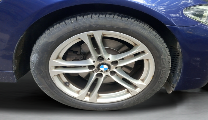 2017 BMW 5 Series 520D LUXURY LINE, Diesel, Automatic, 68,269 km, Right Front Wheel