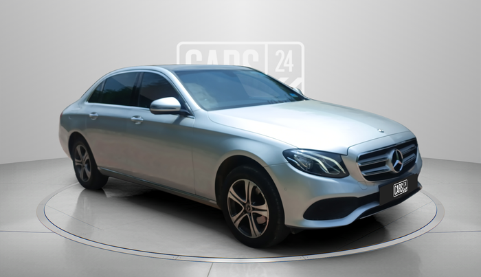 2018 Mercedes Benz E Class E 200 AVANTGARDE, Petrol, Automatic, 62,000 km, Right Front Diagonal