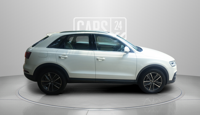 2018 Audi Q3 35 TDI Quattro, Diesel, Automatic, 35,000 km, Right Side View