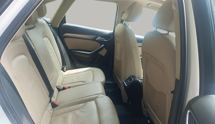 2018 Audi Q3 35 TDI Quattro, Diesel, Automatic, 35,000 km, Right Side Rear Door Cabin