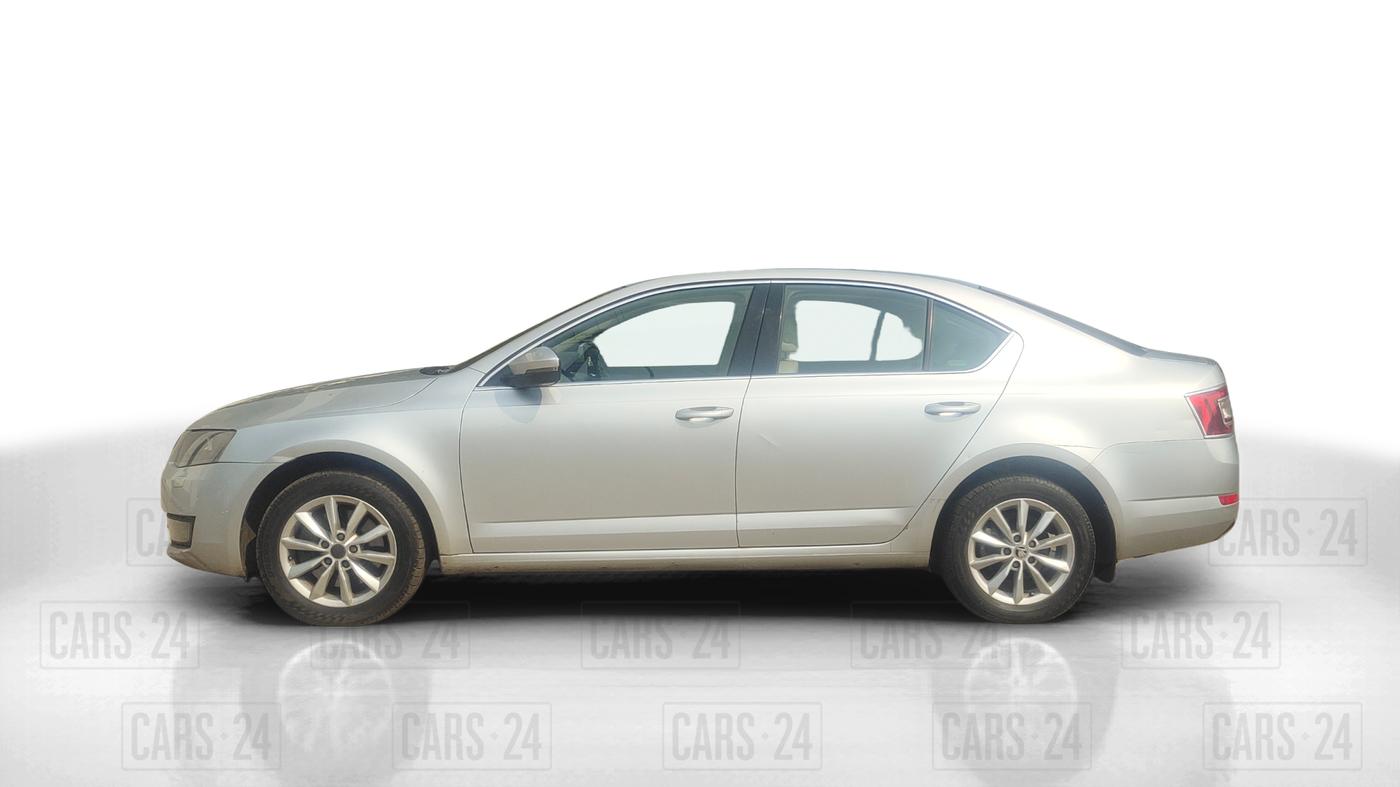 2014 Skoda Octavia ELEGANCE 1.8 TSI AT, Petrol, Automatic, 76,000 km, Left Side