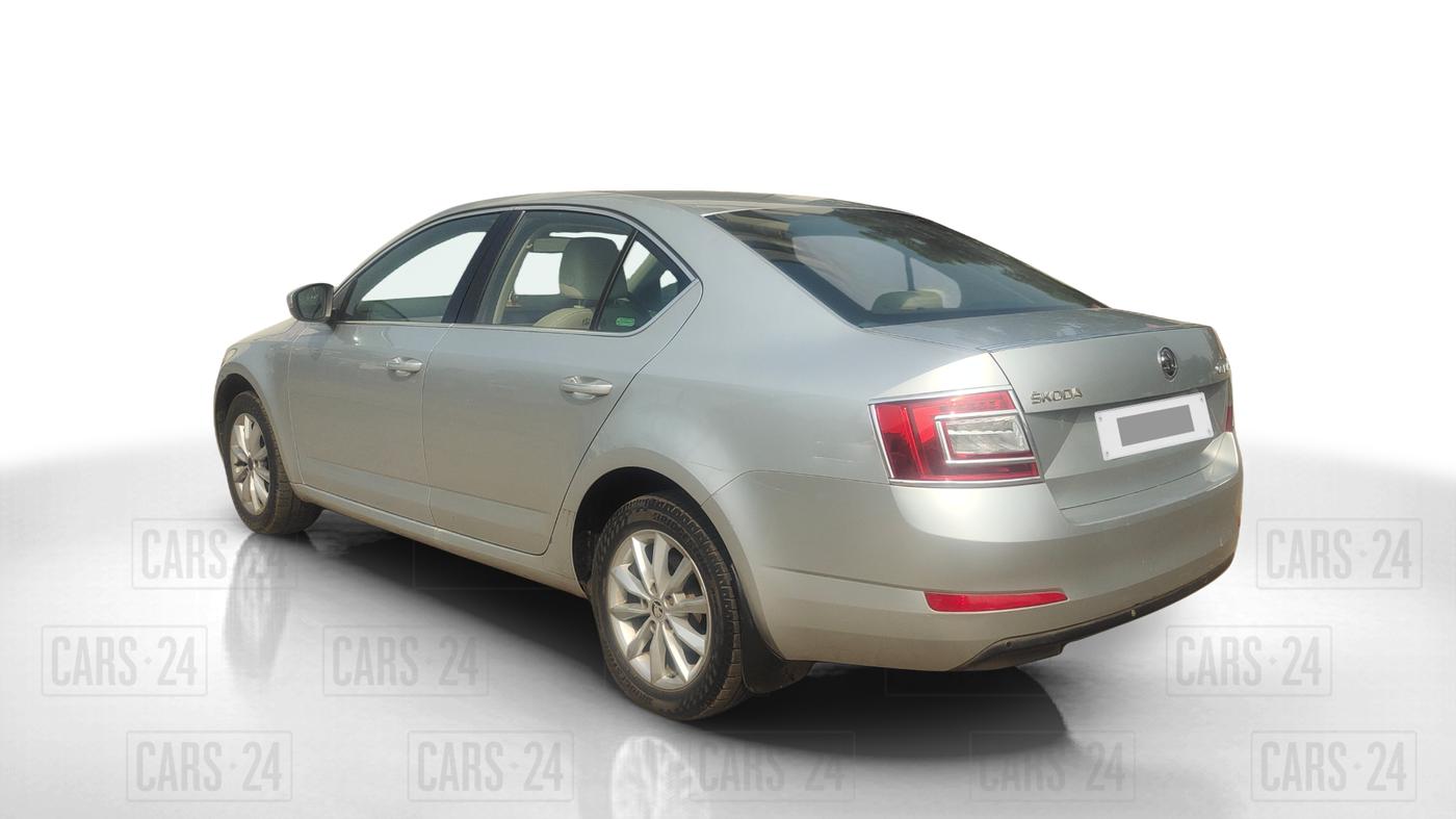 2014 Skoda Octavia ELEGANCE 1.8 TSI AT, Petrol, Automatic, 76,000 km, Left Back Diagonal