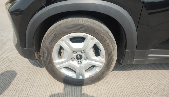 2021 KIA SONET HTX 1.5, Diesel, Manual, 39,800 km, Left Front Wheel