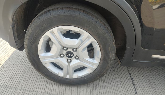 2021 KIA SONET HTX 1.5, Diesel, Manual, 39,800 km, Right Rear Wheel