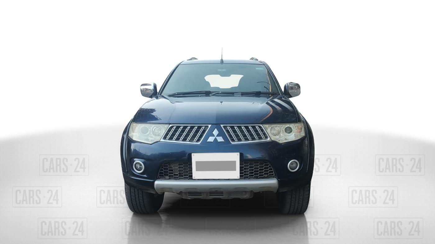 2014 Mitsubishi Pajero Sport 2.5 MT 4X4, Diesel, Manual, 97,000 km, Front