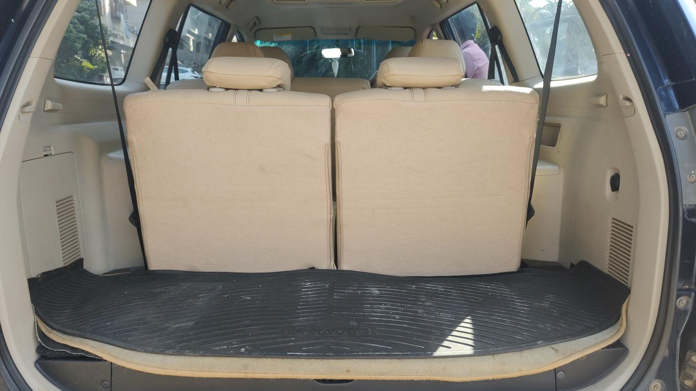 2014 Mitsubishi Pajero Sport 2.5 MT 4X4, Diesel, Manual, 97,000 km, Boot Inside