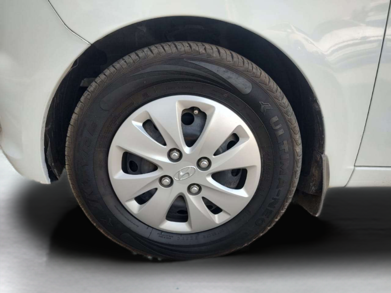 2012 Hyundai i10 MAGNA 1.1 LPG, LPG, Manual, 94,000 km, Left Front Wheel