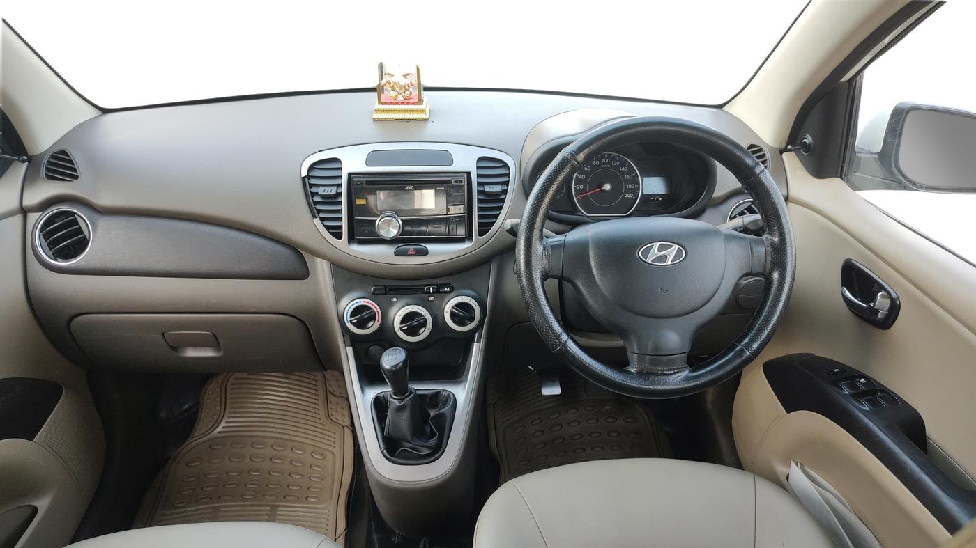 2012 Hyundai i10 MAGNA 1.1 LPG, LPG, Manual, 94,000 km, Dashboard
