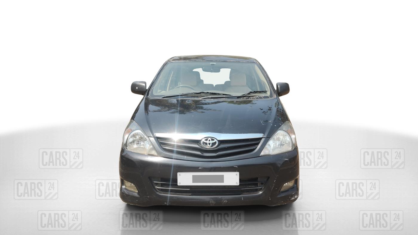 2006 Toyota Innova G4 2.5 7 STR, Diesel, Manual, 1,92,800 km, Front