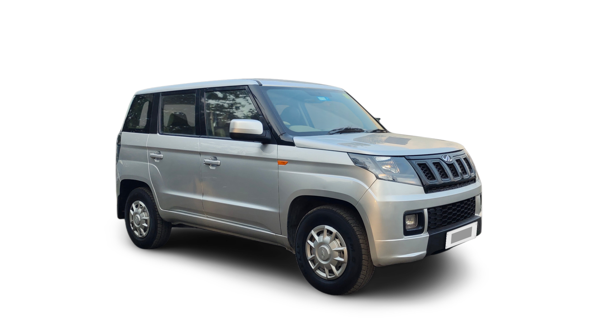 Mahindra TUV300-img