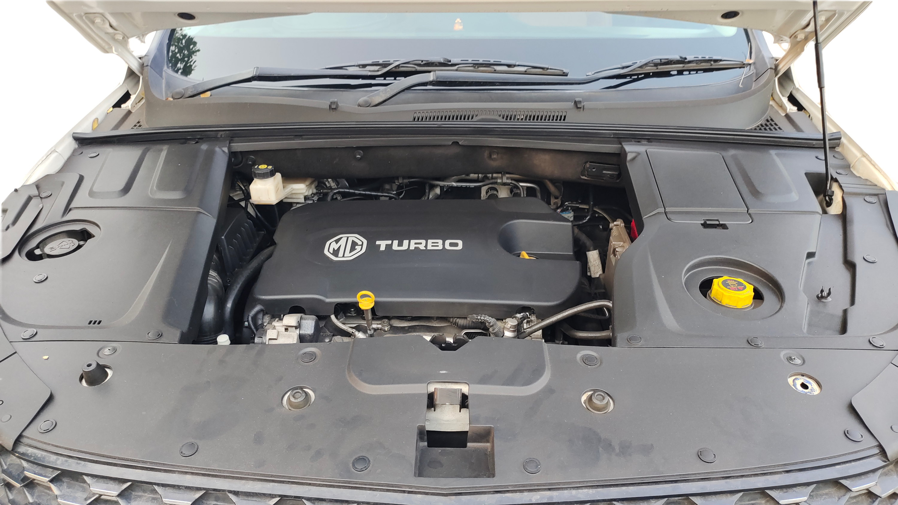 2020 MG HECTOR PLUS SHARP 2.0 DIESEL TURBO MT 6-STR, Diesel, Manual, 48,168 km, Open Bonnet