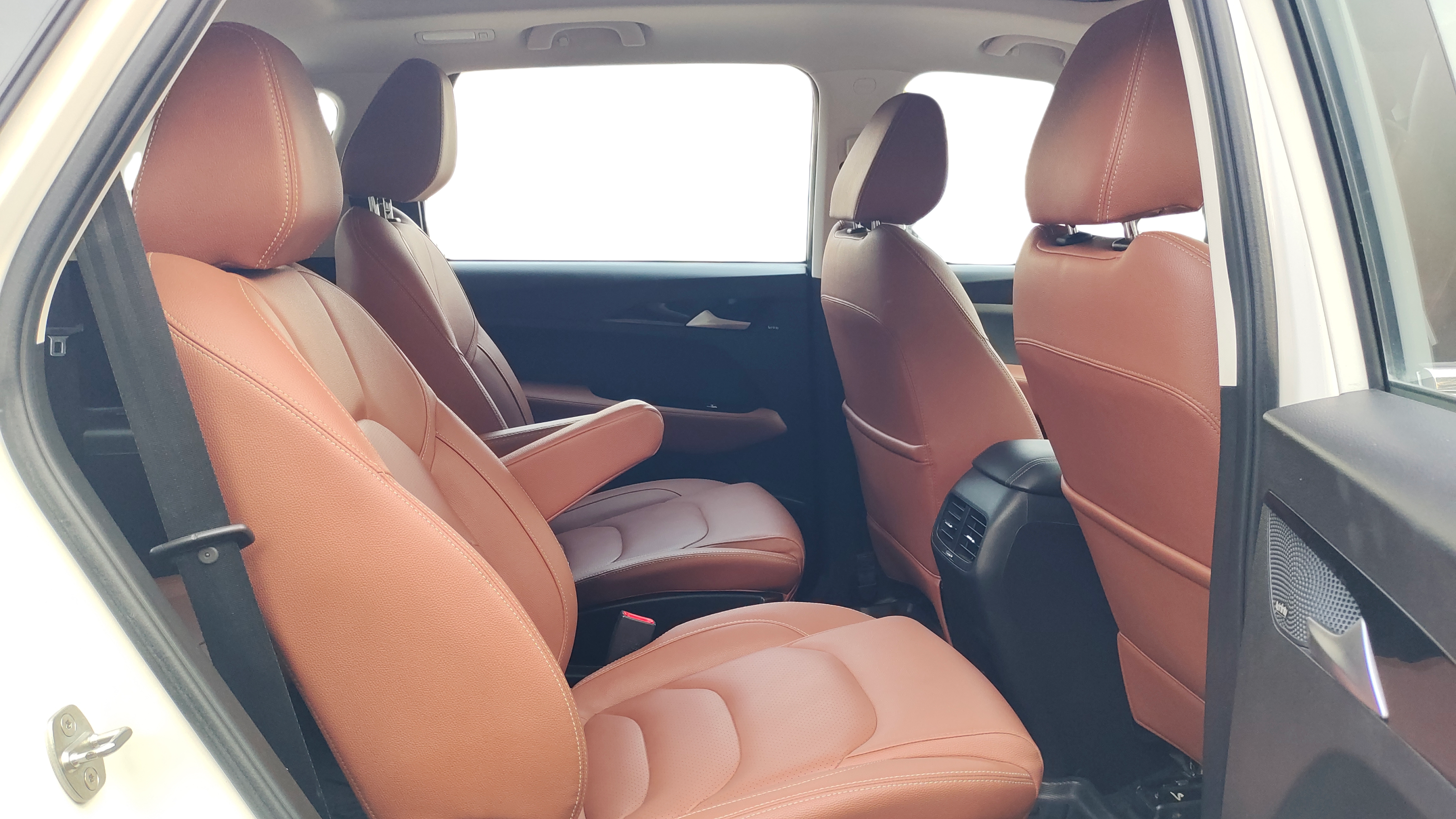2020 MG HECTOR PLUS SHARP 2.0 DIESEL TURBO MT 6-STR, Diesel, Manual, 48,168 km, Right Side Rear Door Cabin