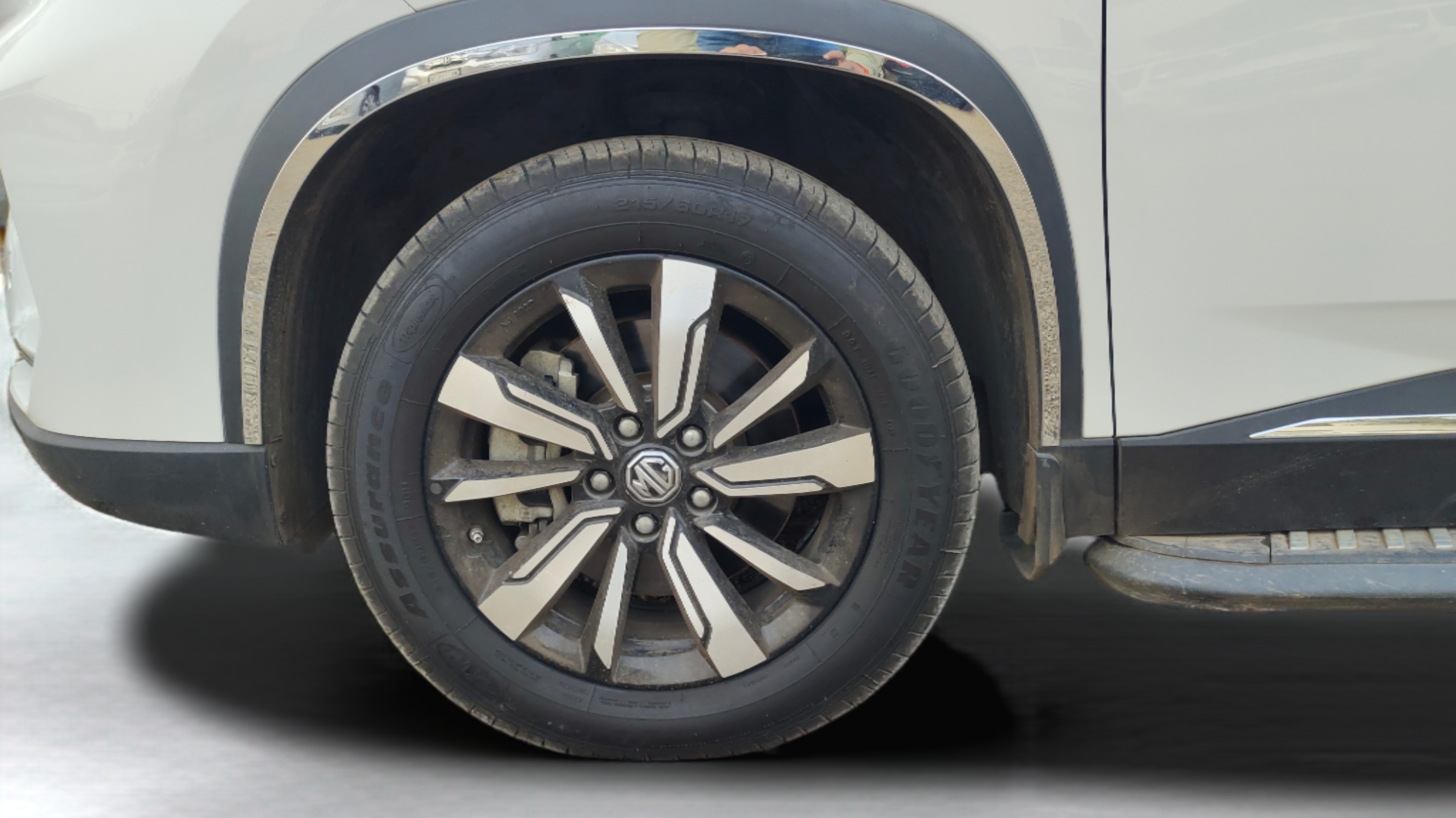 2020 MG HECTOR PLUS SHARP 2.0 DIESEL TURBO MT 6-STR, Diesel, Manual, 48,168 km, Left Front Wheel