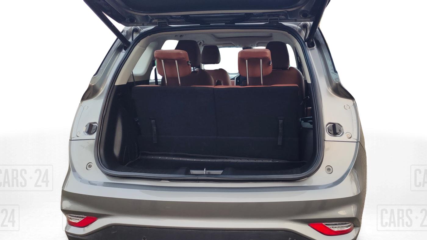 2022 MG HECTOR PLUS SHARP 2.0 DIESEL TURBO MT 6-STR, Diesel, Manual, 19,336 km, Boot Inside