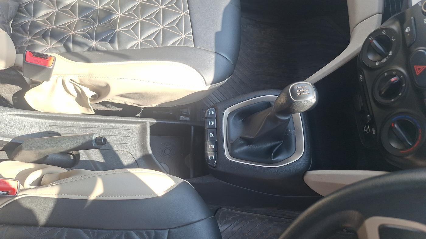2019 Hyundai NEW SANTRO SPORTZ MT, Petrol, Manual, 33,765 km, Gear Lever