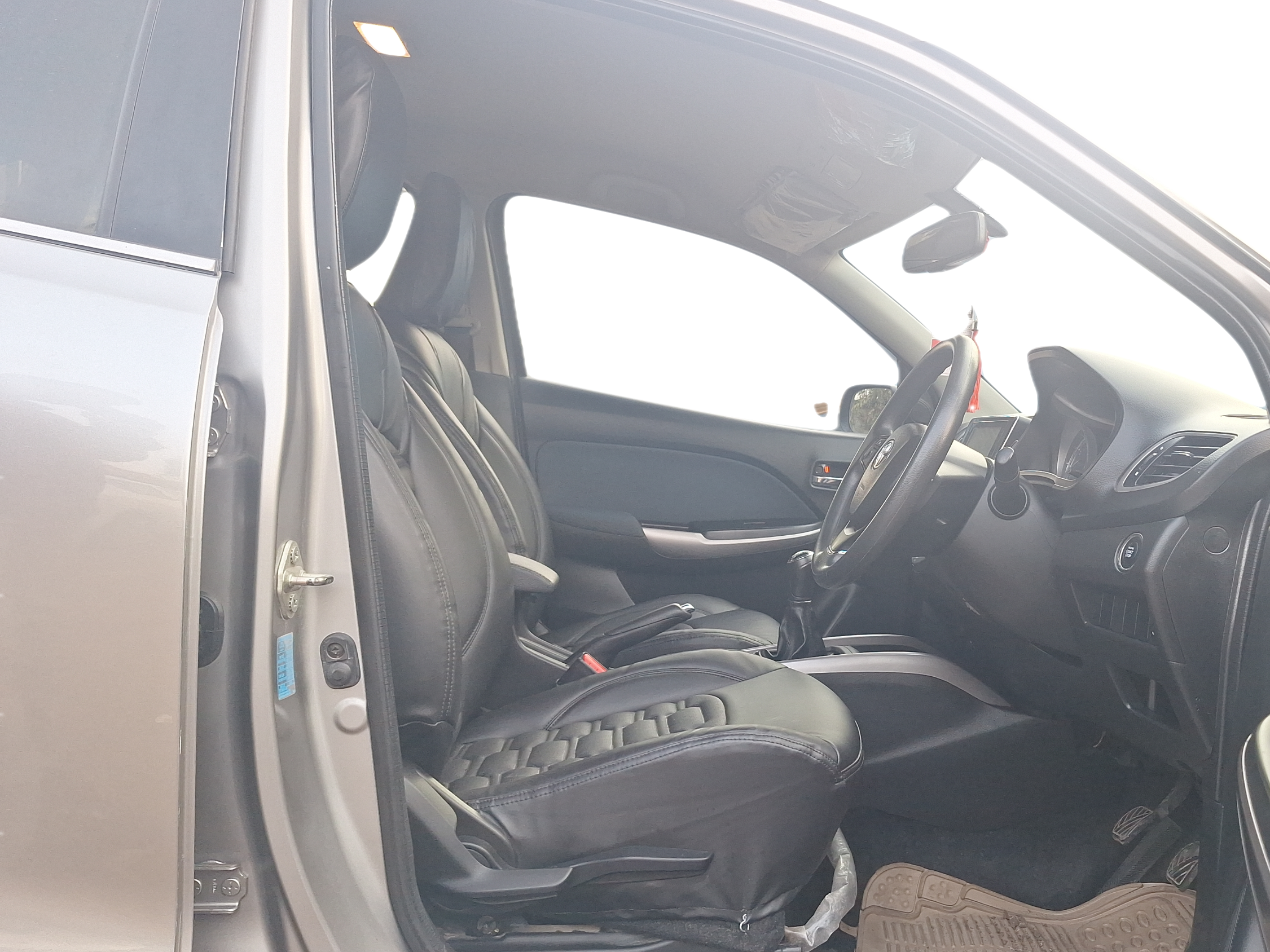 2021 Toyota Glanza G, Petrol, Manual, 31,851 km, Right Side Front Door Cabin