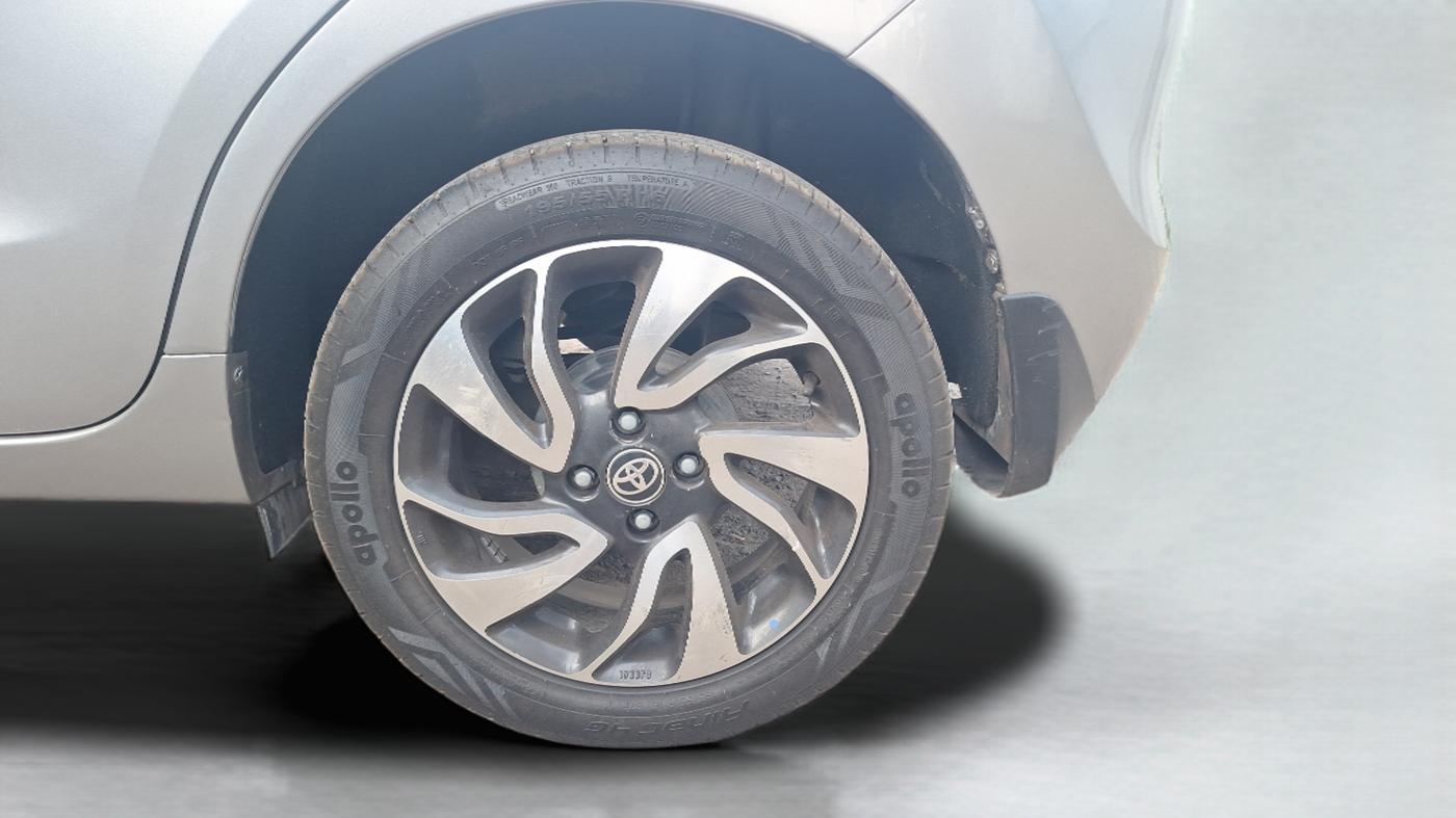 2021 Toyota Glanza G, Petrol, Manual, 31,851 km, Left Rear Wheel