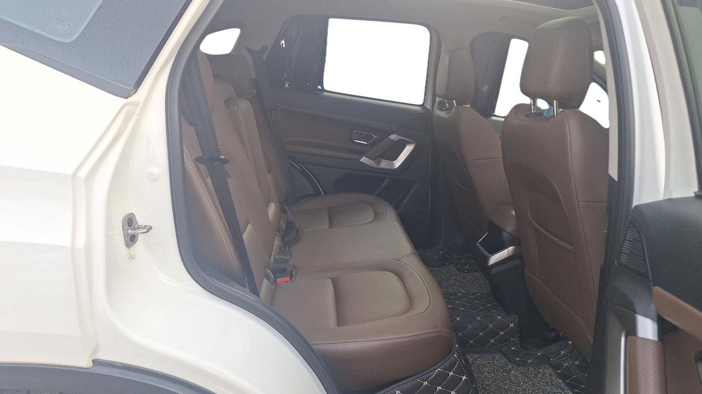 2021 Tata Harrier XZA PLUS 2.0L KAZIRANGA, Diesel, Automatic, 68,625 km, Right Side Rear Door Cabin