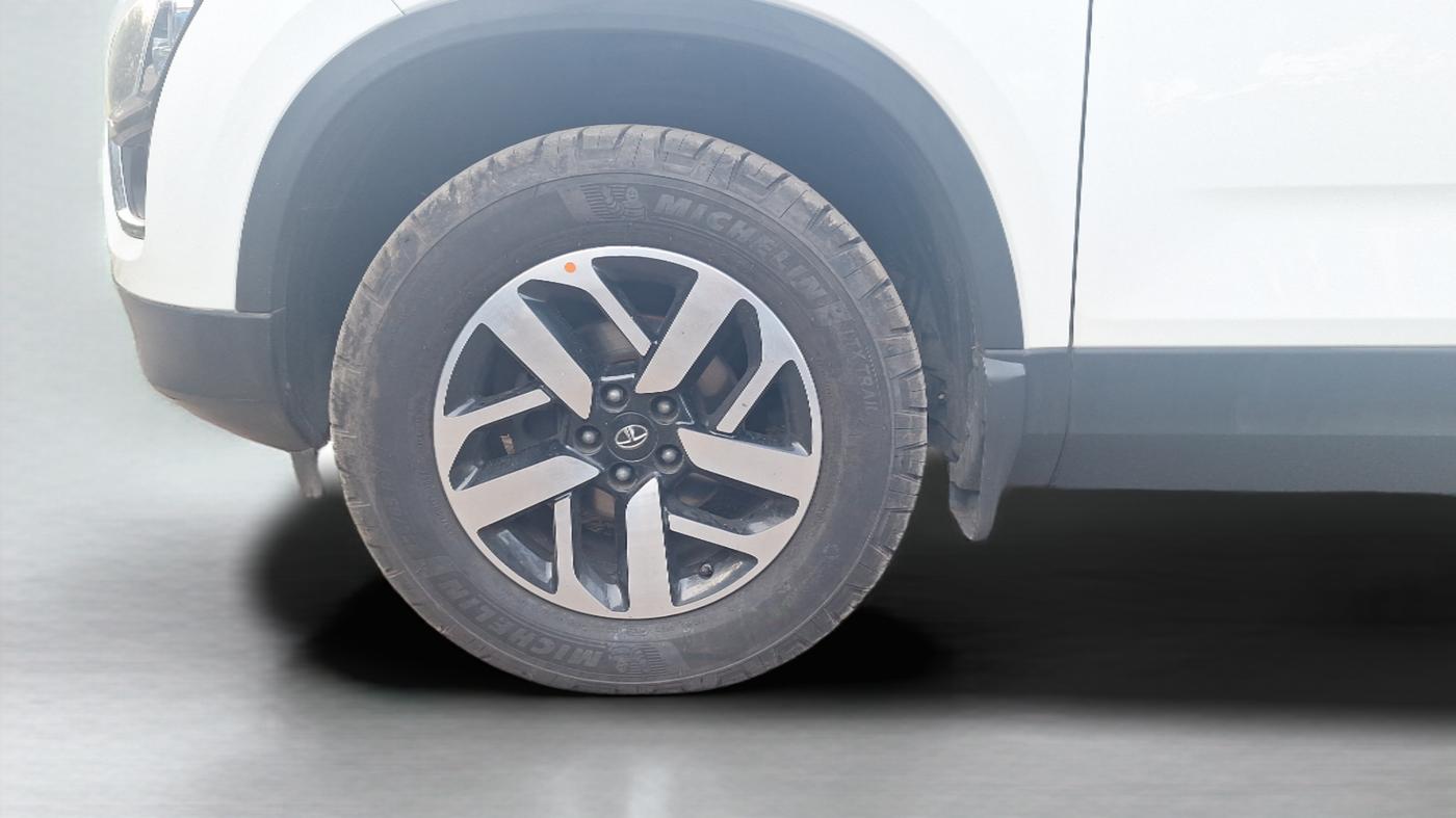 2021 Tata Harrier XZA PLUS 2.0L KAZIRANGA, Diesel, Automatic, 68,625 km, Left Front Wheel