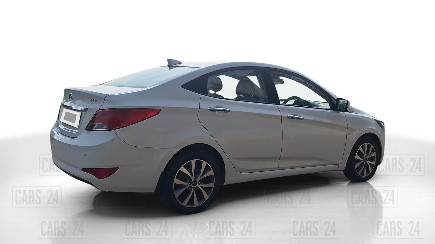 2016 Hyundai Verna FLUIDIC 1.6 CRDI SX AT 4S, Diesel, Automatic, 53,565 km, Right Back Diagonal