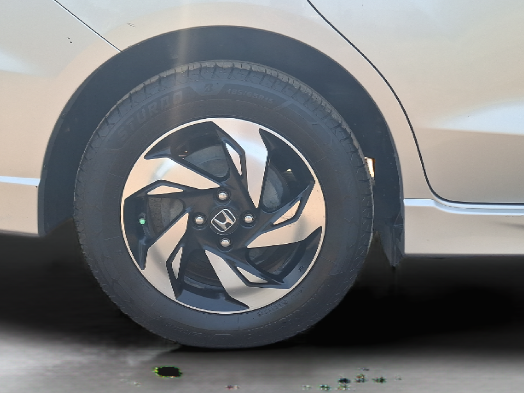 2014 Honda Mobilio 1.5L I-DTEC RS(O), Diesel, Manual, 72,465 km, Right Rear Wheel