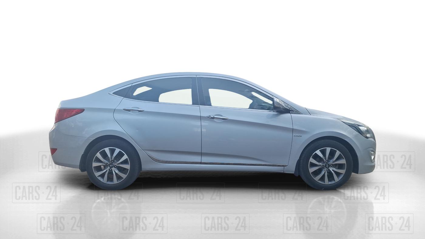2015 Hyundai Verna FLUIDIC 1.6 CRDI S 4S, Diesel, Manual, 63,345 km, Right Side View