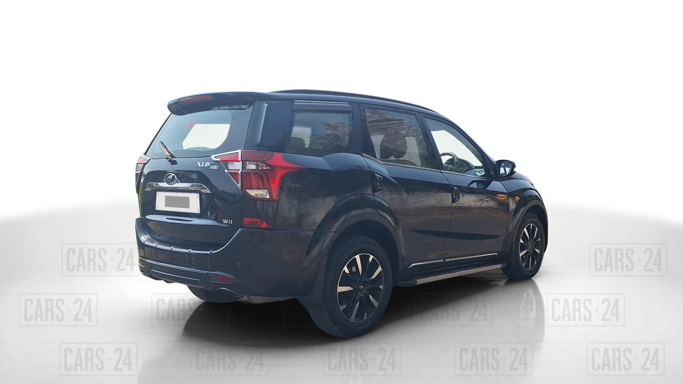 2019 Mahindra XUV500 W11(O), Diesel, Manual, 77,251 km, Right Back Diagonal