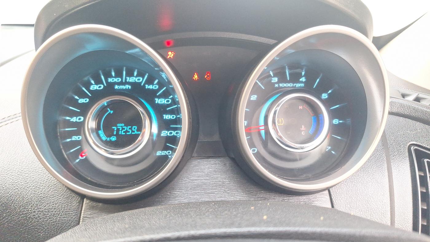 2019 Mahindra XUV500 W11(O), Diesel, Manual, 77,251 km, Odometer Image