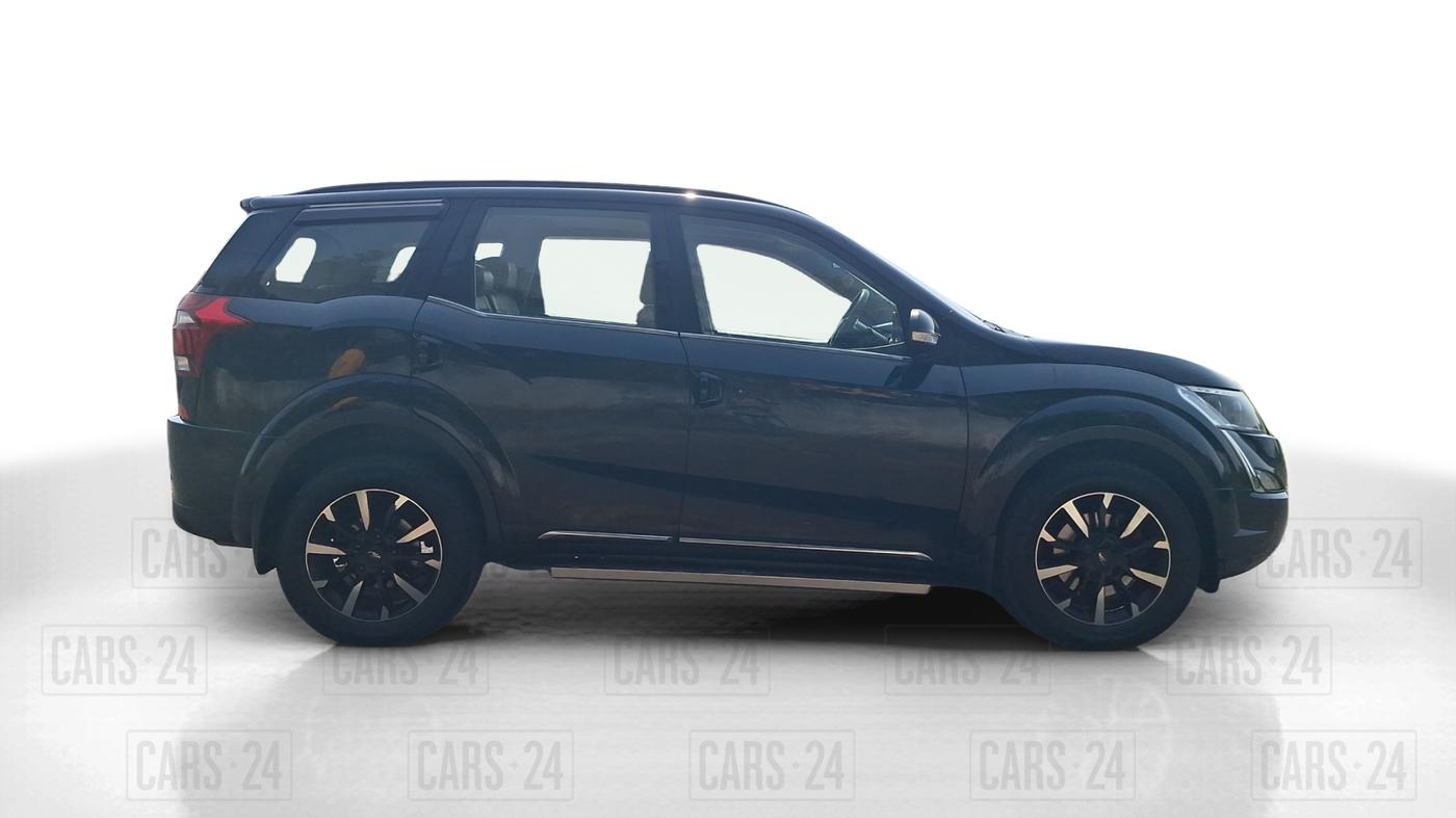 2019 Mahindra XUV500 W11(O), Diesel, Manual, 77,251 km, Right Side View