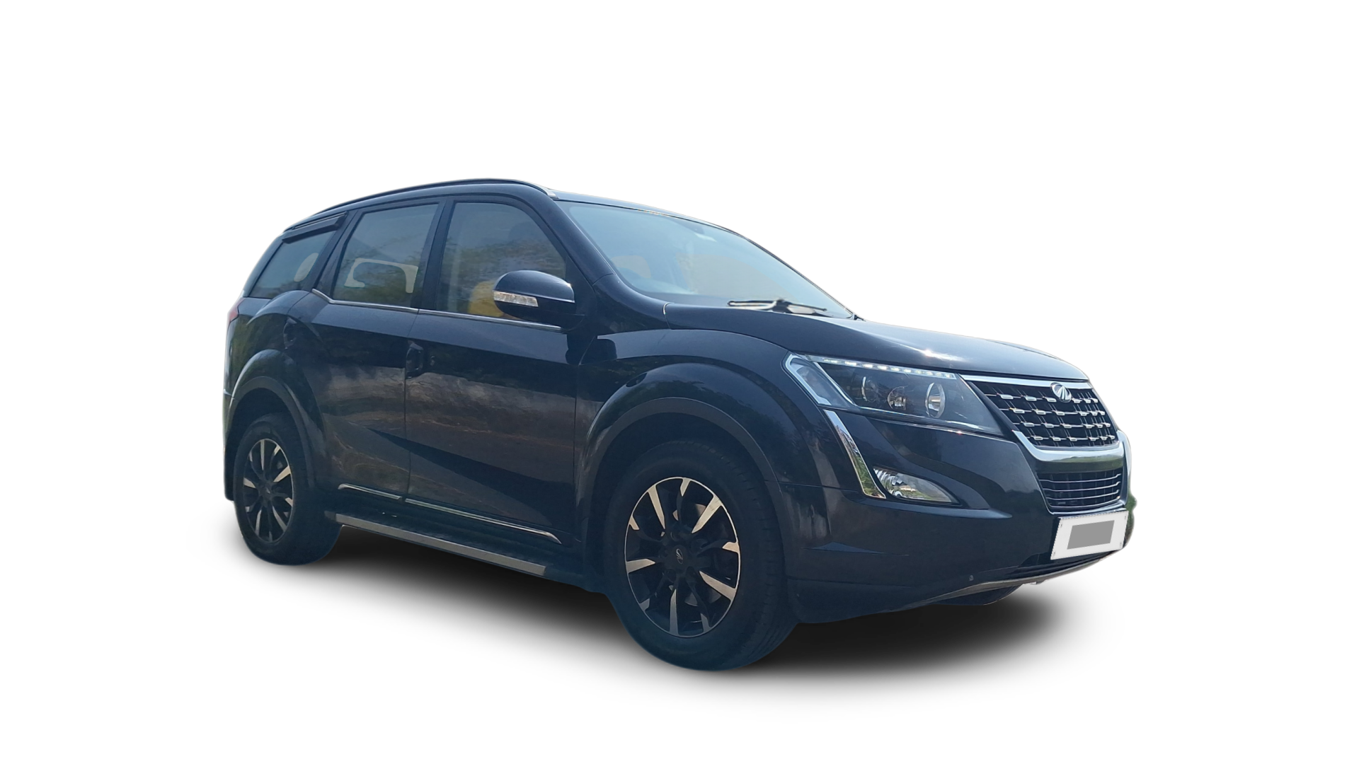 Mahindra XUV500-img