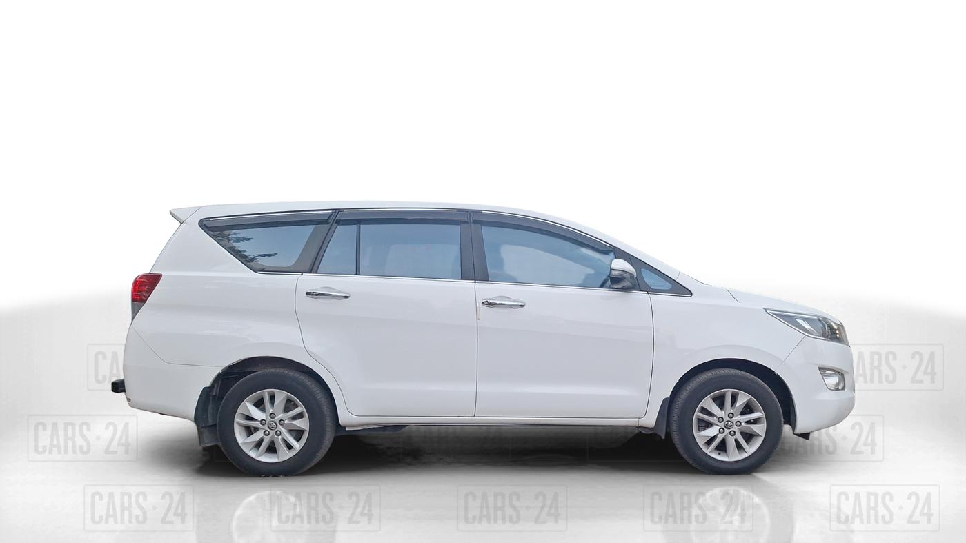 2019 Toyota Innova Crysta 2.4 VX 8 STR, Diesel, Manual, 81,912 km, Right Side View
