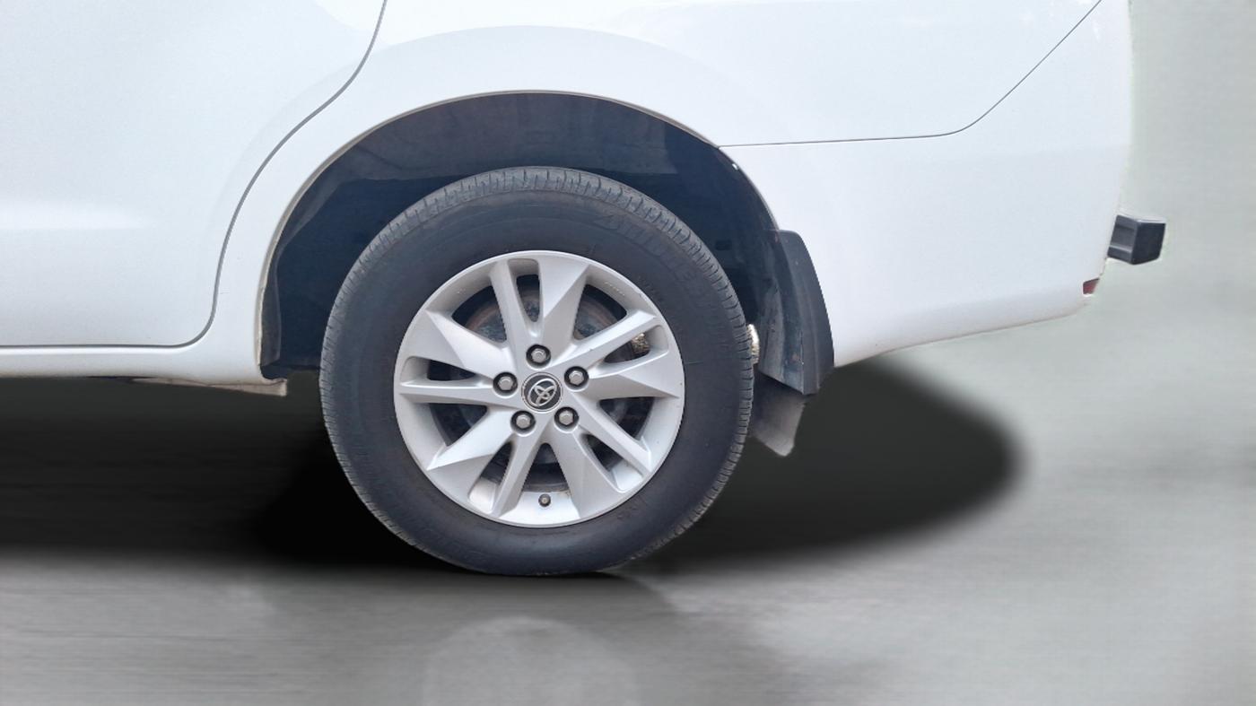 2019 Toyota Innova Crysta 2.4 VX 8 STR, Diesel, Manual, 81,912 km, Left Rear Wheel