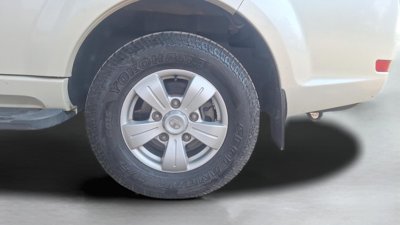 2018 Tata Safari Storme 2.2 VX 4X2, Diesel, Manual, 85,530 km, Left Rear Wheel