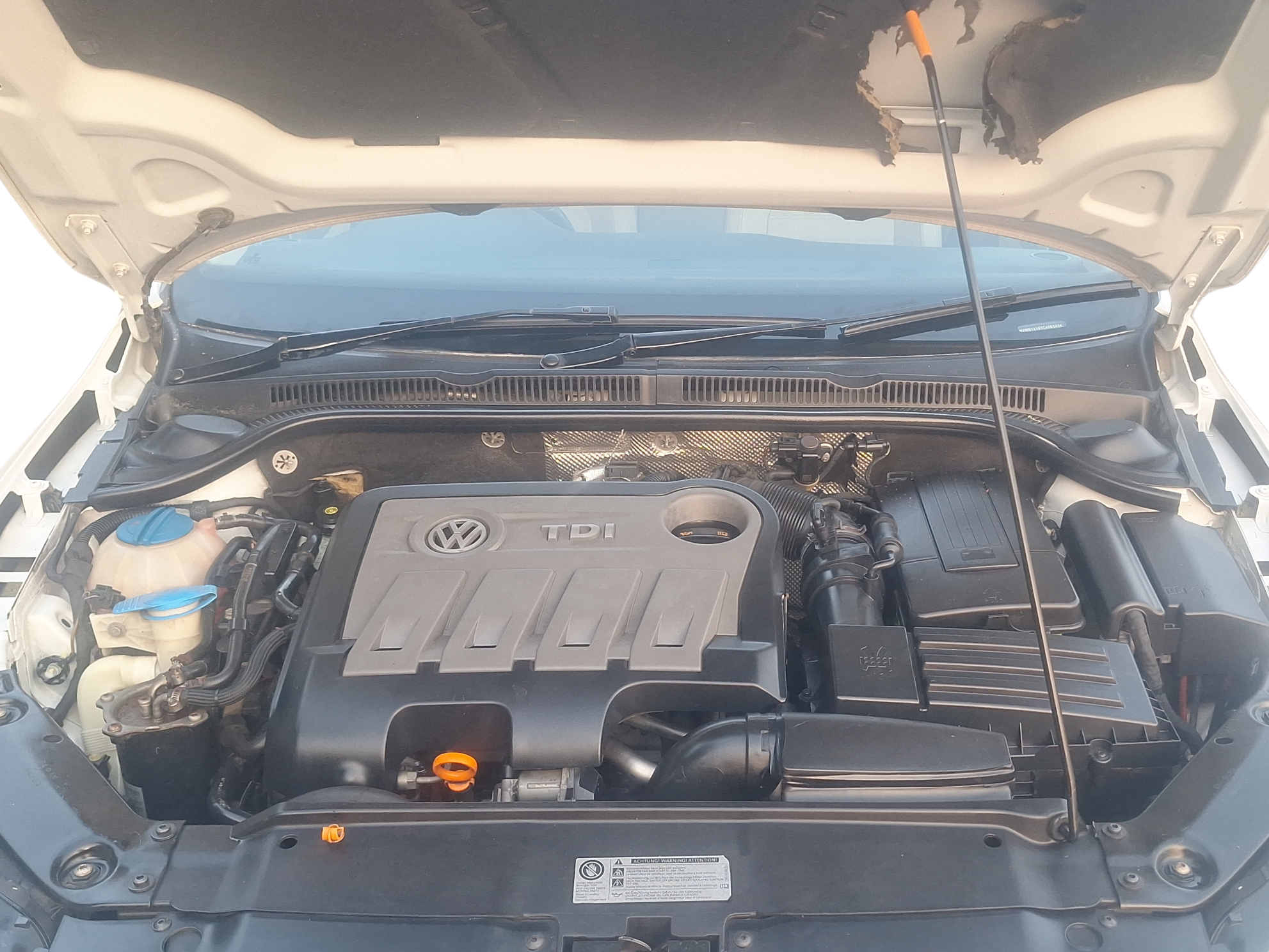 2013 Volkswagen Jetta HIGHLINE TDI, Diesel, Manual, 51,915 km, Open Bonnet