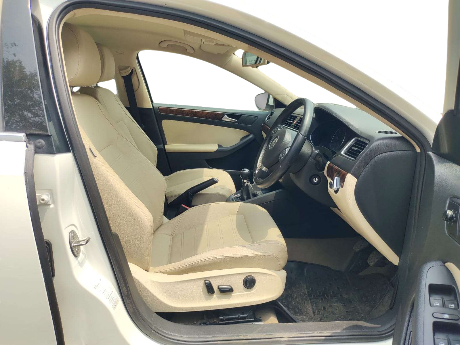 2013 Volkswagen Jetta HIGHLINE TDI, Diesel, Manual, 51,915 km, Right Side Front Door Cabin