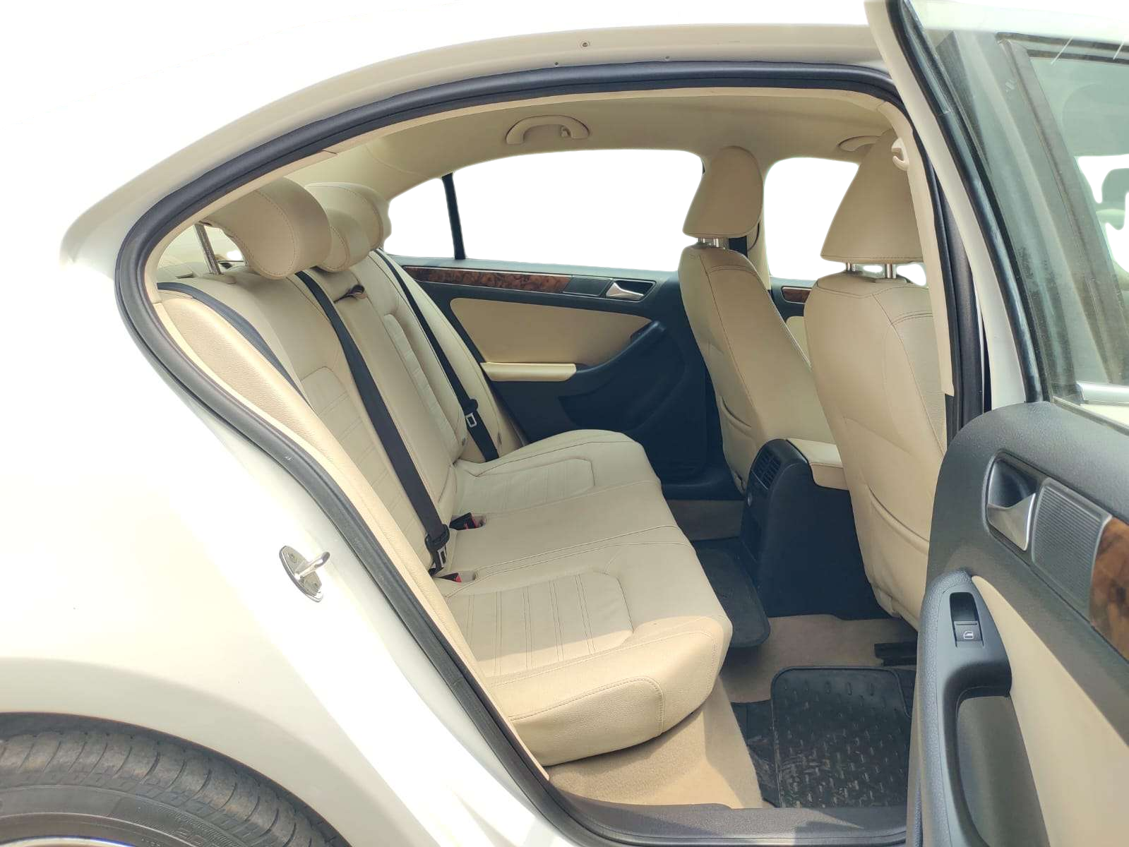 2013 Volkswagen Jetta HIGHLINE TDI, Diesel, Manual, 51,915 km, Right Side Rear Door Cabin