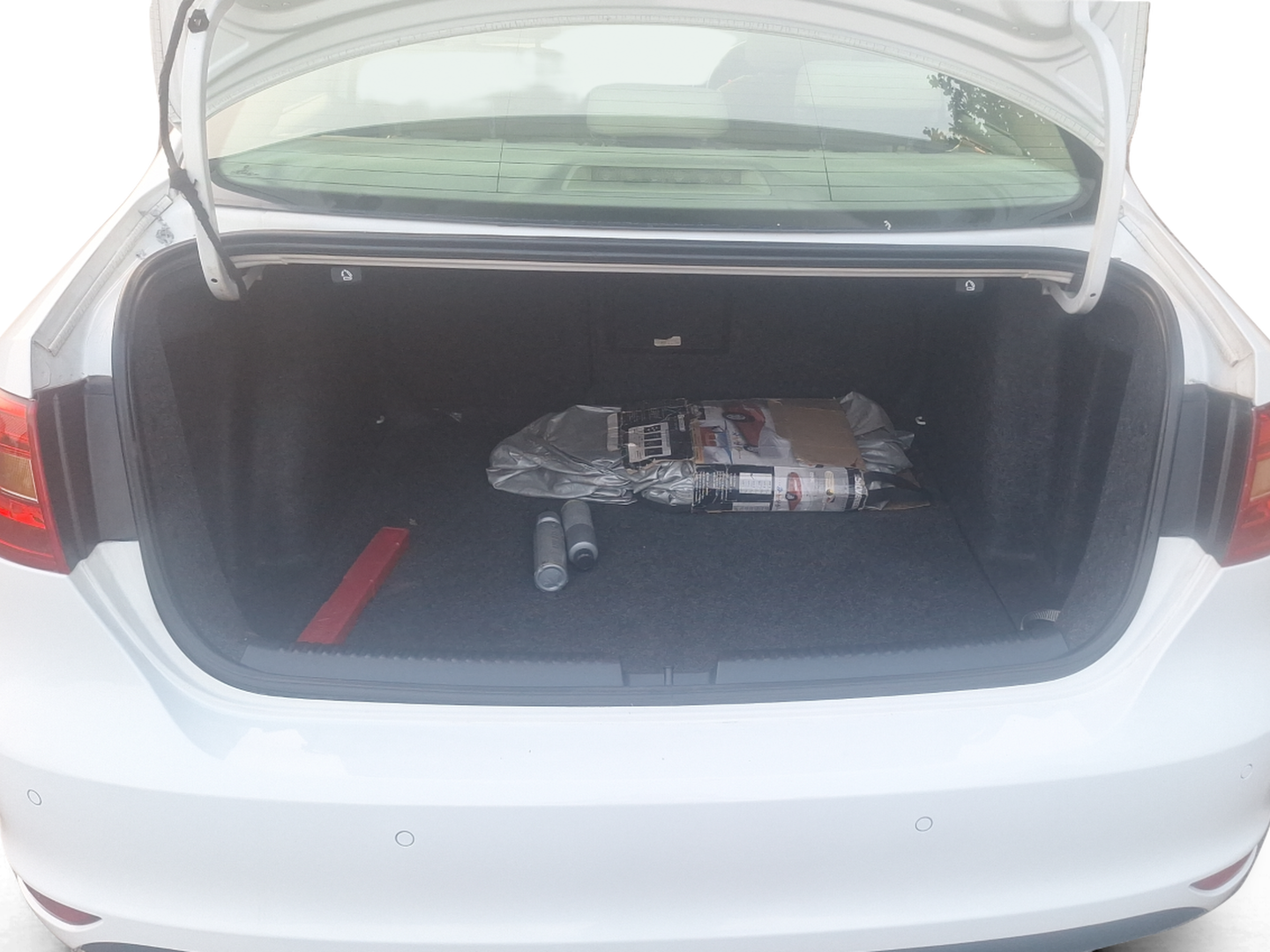 2013 Volkswagen Jetta HIGHLINE TDI, Diesel, Manual, 51,915 km, Boot Inside