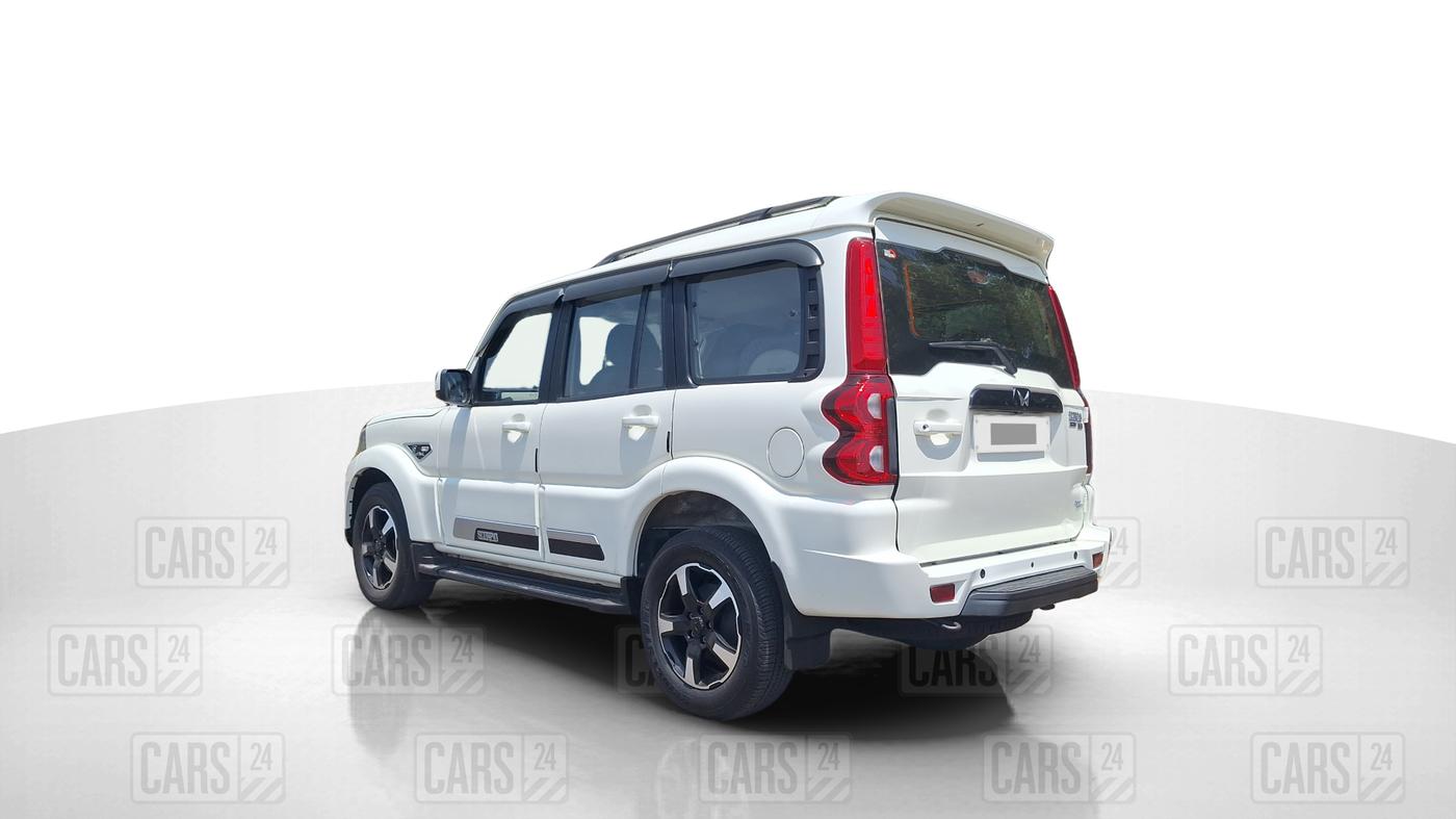 2023 Mahindra SCORPIO CLASSIC S11 7STR, Diesel, Manual, 40,388 km, Left Back Diagonal